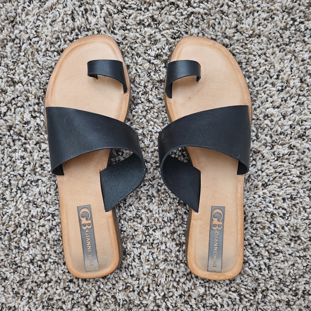 Gianni Bini Black and Tan Women's Sandals